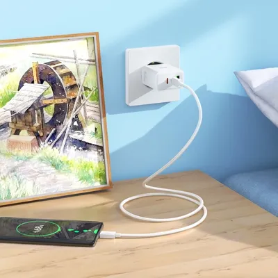 Сетевое зарядное устройство HOCO C126A Pure Power, 40 Вт, 3 А, PD+QC, 2C1A, белый